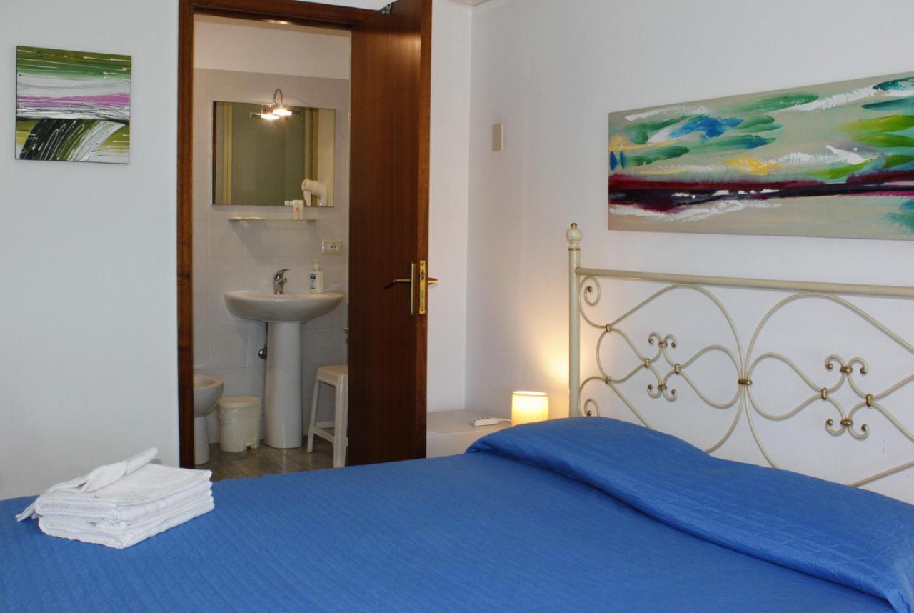 Bed & Breakfast Lighea Giardini Naxos Exterior photo