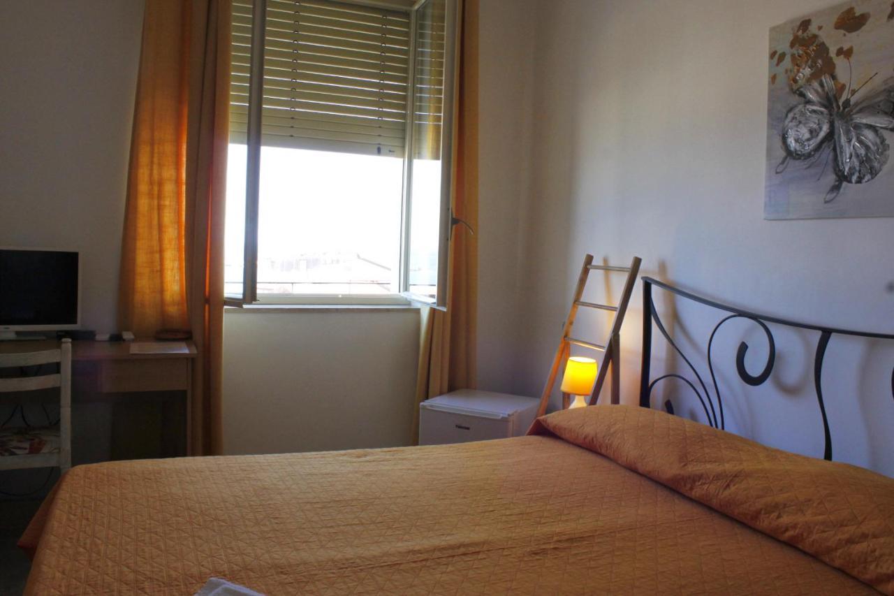 Bed & Breakfast Lighea Giardini Naxos Exterior photo